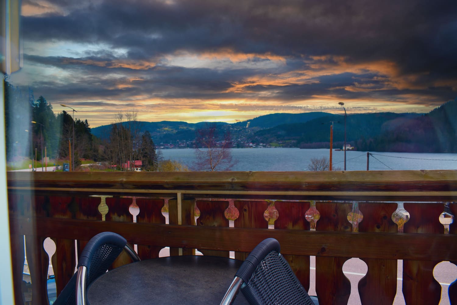 Chambre d'hôtel à Gerardmer avec un beau panorama sur le lac