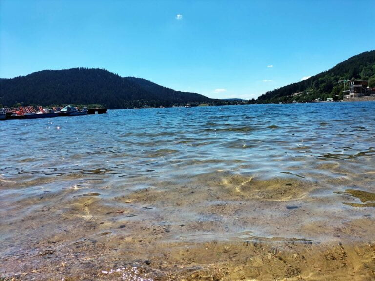Lire la suite à propos de l’article Lac de Gérardmer : baignade, balade et autres activités